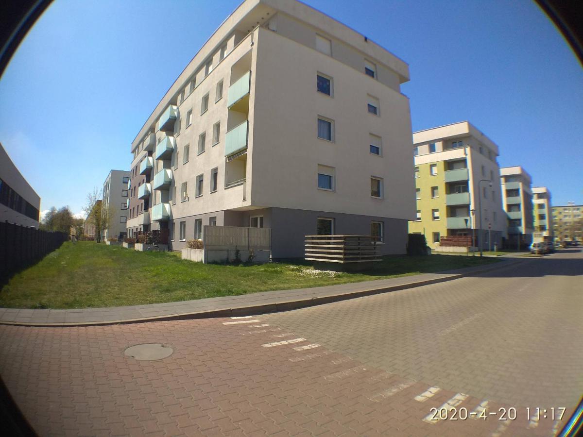 2060 Zwyciestwa 5G - Tanie Pokoje W Apartamencie - Samodzielne Zameldowanie - Self Check In Poznan Dış mekan fotoğraf