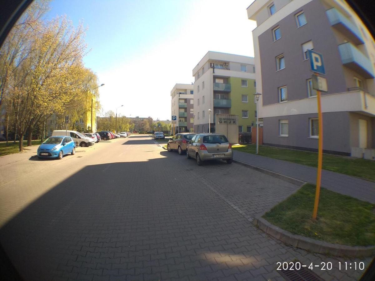 2060 Zwyciestwa 5G - Tanie Pokoje W Apartamencie - Samodzielne Zameldowanie - Self Check In Poznan Dış mekan fotoğraf