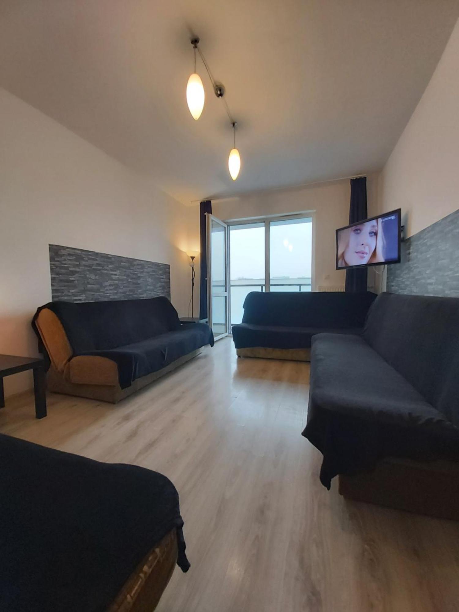 2060 Zwyciestwa 5G - Tanie Pokoje W Apartamencie - Samodzielne Zameldowanie - Self Check In Poznan Dış mekan fotoğraf